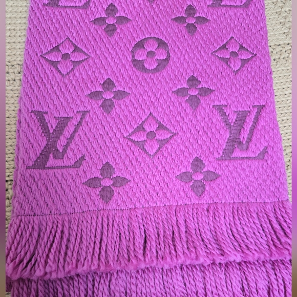 Authentic Louis Vuitton Logomania Scarf Purple/Pink - Picture 2 of 7